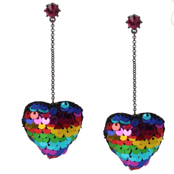 New Betsey Johnson
LUV Betsey Women's Sequin Heart Linear Hematite Earrings - Picture 4 of 9